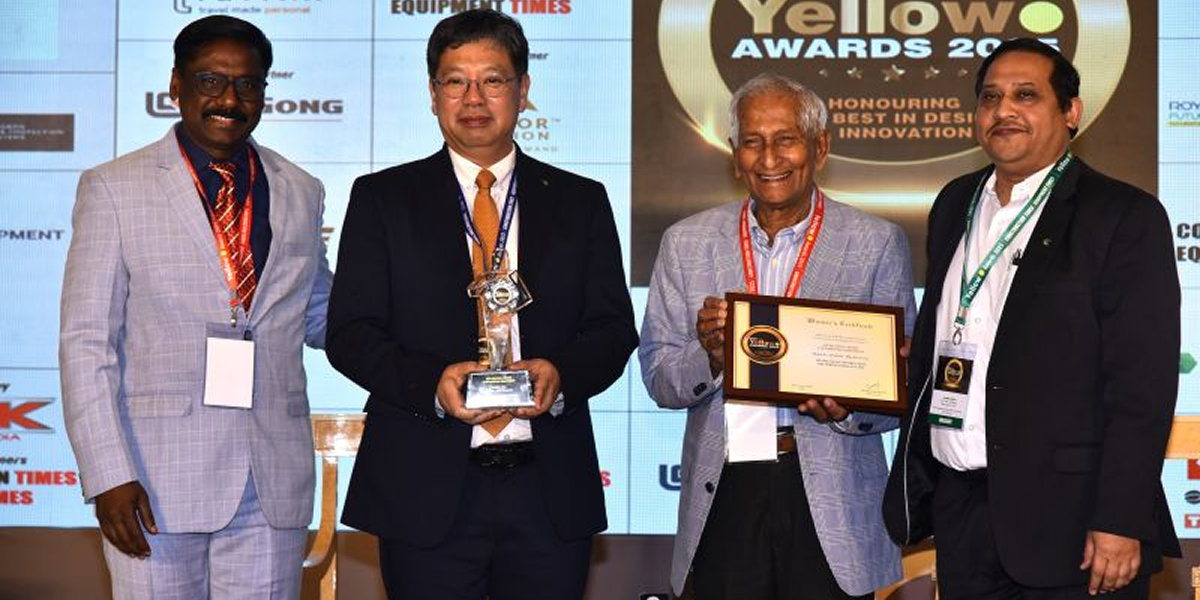 Setting New Benchmarks: HX30Az Mini Excavator Wins the Yellow Dot Award 2025