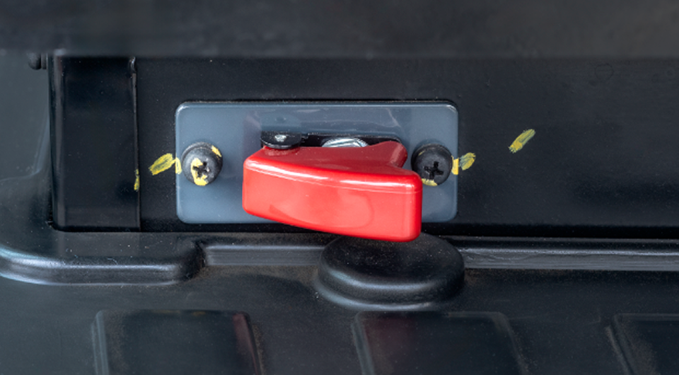 Emergency shutdown switch (Optional)