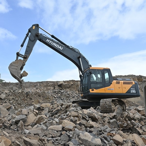 R215 SMART X Plus excavator suited for Quarry
